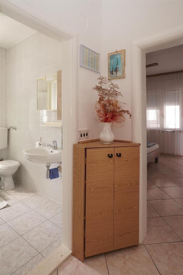 Apartments Mare Trogir Room photo